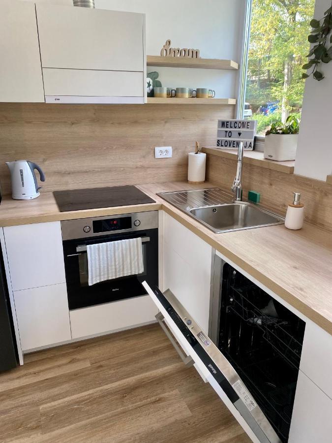Appartement Sunny Oak Estate à Mengeš Extérieur photo